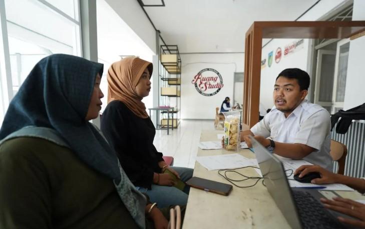 Ribuan UMKM di Kabupaten Kediri Terima Bantuan Modal Hingga Rp5 Juta