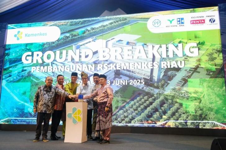 Mengurangi Ketergantungan Berobat ke Luar Negeri, Menkes Resmikan Pembangunan RS Vertikal Riau