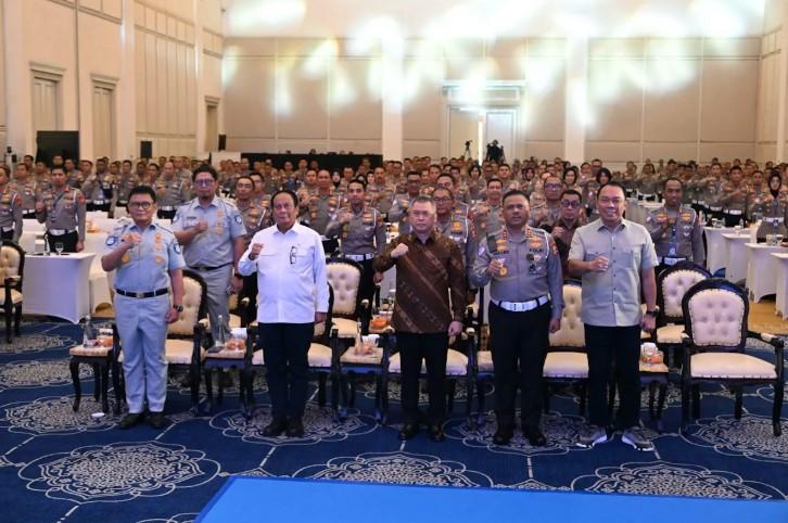 Menhub Tegaskan Pentingnya Integrasi Data untuk Pengawasan dan Keselamatan Transportasi