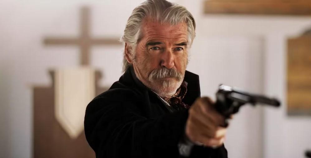 Pierce Brosnan dan Samuel L. Jackson Tampil dalam Western "The Unholy Trinity", Kritikus dan Penonton Berselisih Pendapat
