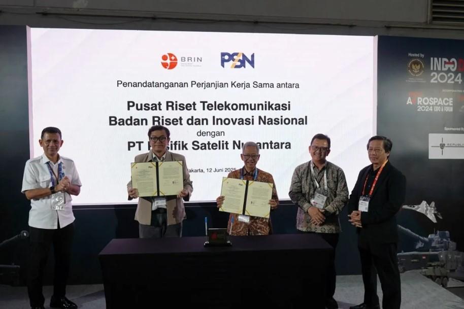 PSN, BRIN, dan PT LEN Industri Bersinergi Kembangkan Teknologi Satelit Nasional Berbasis Antena Phased Array