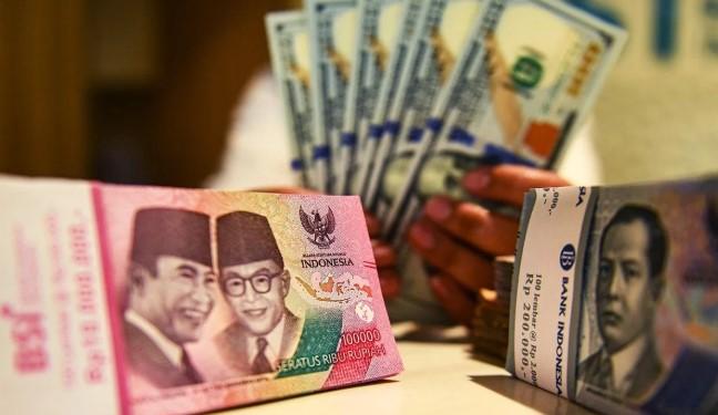 Rupiah Melemah Jadi Rp16.299 per Dolar AS pada Selasa Pagi