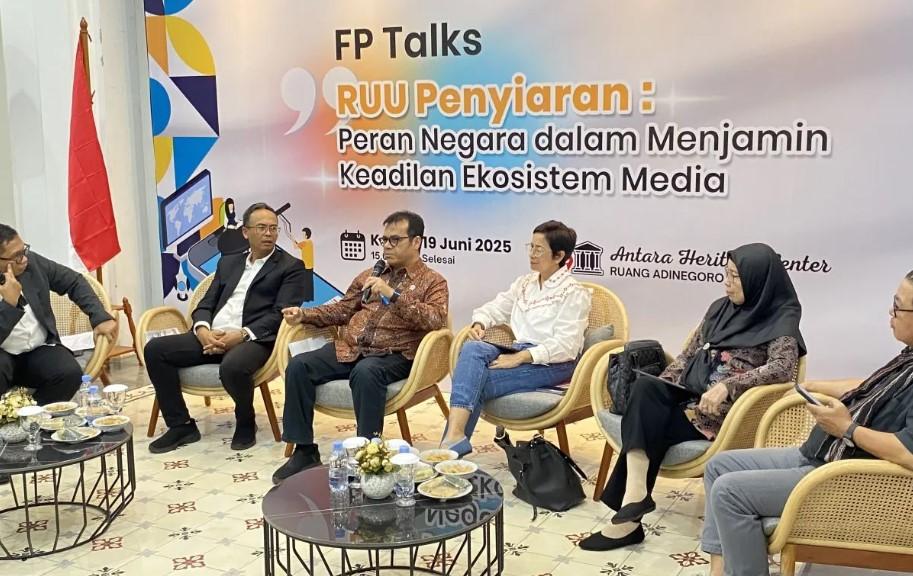 Wamen Kominfo Nezar Patria Tegaskan Komitmen Pemerintah Jaga Keberlanjutan Media Lewat Intervensi Positif
