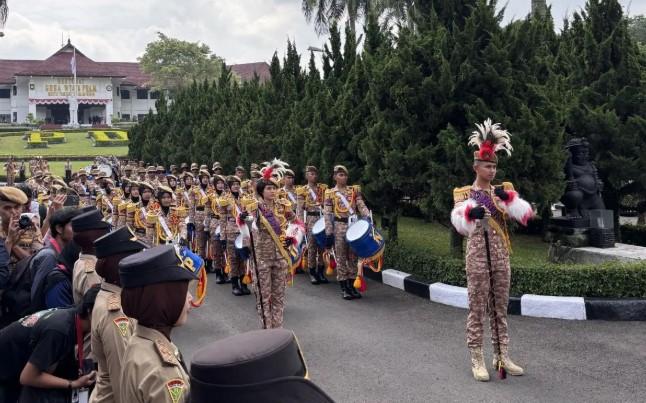 Marching Band Sambut 86 Kepala Daerah di IPDN Jatinangor, Retret Gelombang Kedua Siap Dimulai