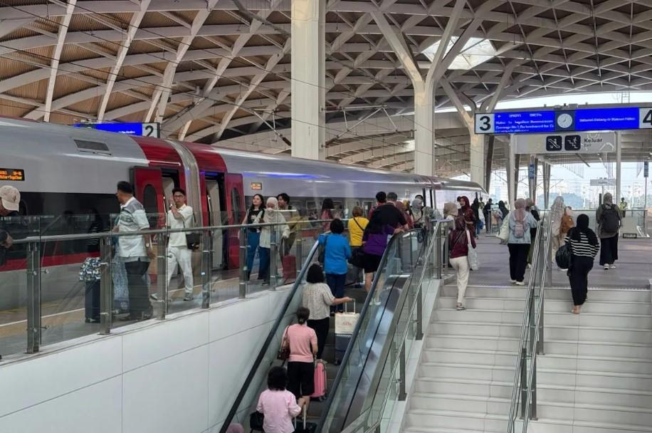 KCIC Tawarkan Diskon hingga 20 Persen untuk Rombongan, Dorong Mobilitas Libur Sekolah dengan Kereta Cepat Whoosh