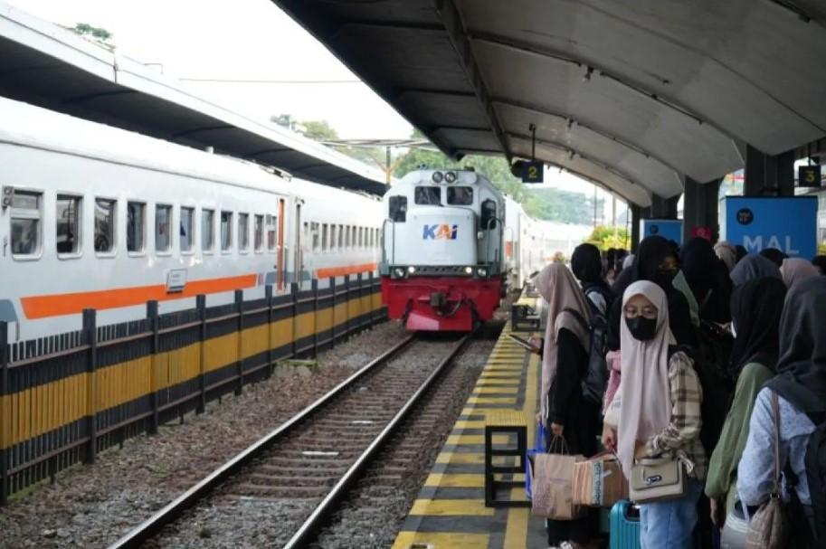 Jumlah Penumpang Capai 31 Ribu Selama Libur Sekolah, Stasiun Malang Jadi Titik Padat Wisatawan