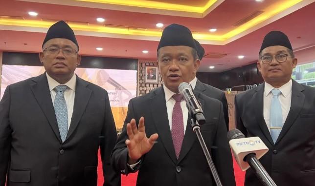 Bahlil Lahadalia Lantik Rilke Jeffri Huwae sebagai Dirjen Gakkum ESDM, Fokus Tuntaskan Sengketa dan Tambang Ilegal