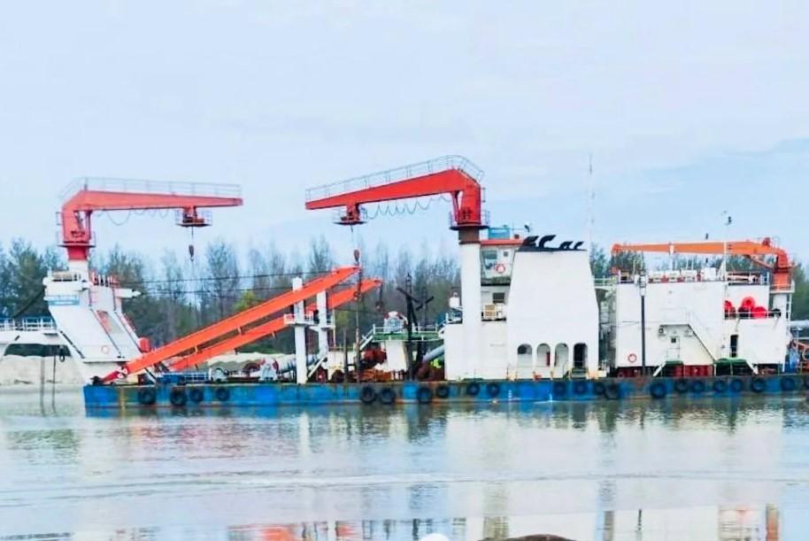 Pelindo Percepat Pengerukan Alur Pelayaran di Pulau Baai Bengkulu untuk Dukung Kelancaran Logistik Nasional