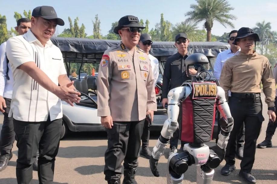 Polri Gandeng PT Sari Teknologi Kembangkan Robot Polisi untuk Tugas Berisiko Tinggi
