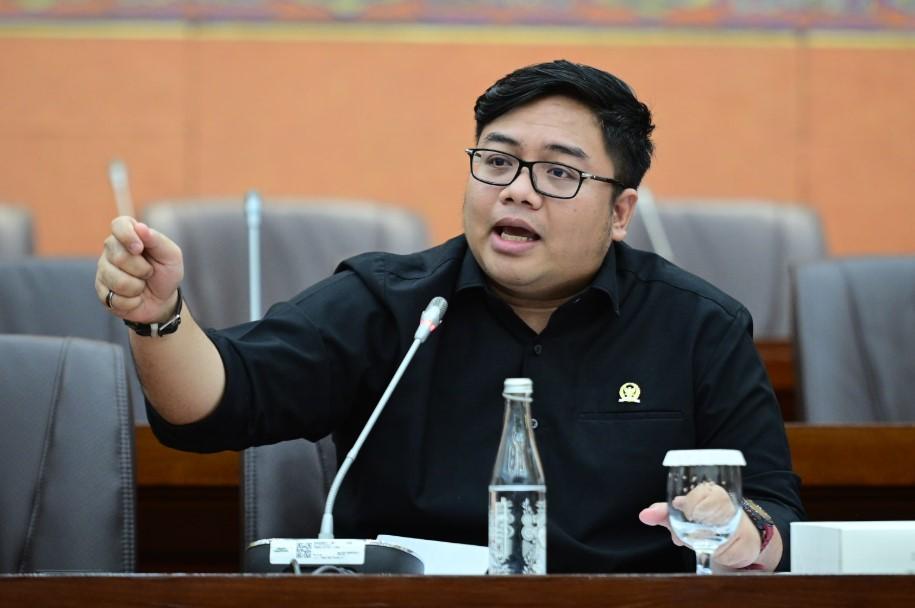 Anggota DPR Kawendra Lukistian Tegaskan Pensiunan BUMN Bukan Beban Negara, Tapi Aset Moral Bangsa