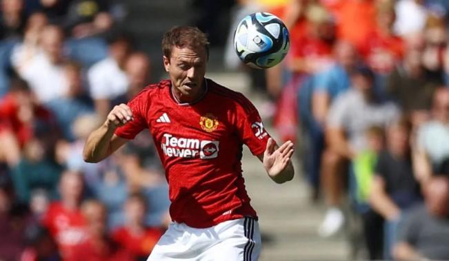Jonny Evans Pensiun dan Diangkat Jadi Kepala Peminjaman Manchester United, Fokus Kembangkan Talenta Muda