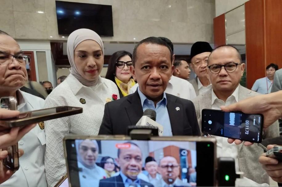 Harga Minyak Mentah Dunia Fluktuatif, Pemerintah Usulkan Asumsi ICP 2026 di Kisaran 60-80 Dolar AS per Barel