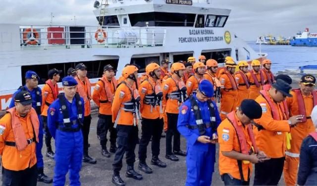 Tim SAR Gabungan Perluas Pencarian Korban Tenggelamnya KMP Tunu Pratama Jaya di Selat Bali