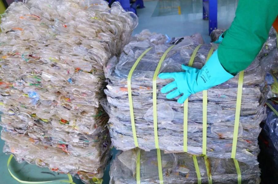 Pemprov DKI Jakarta Wajibkan Perusahaan Kelola Sampah Mandiri demi Efisiensi APBD