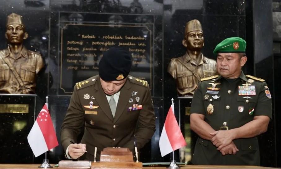 TNI AD dan Singapore Army Perkuat Kerja Sama Militer Lewat Latihan dan Pendidikan Bersama