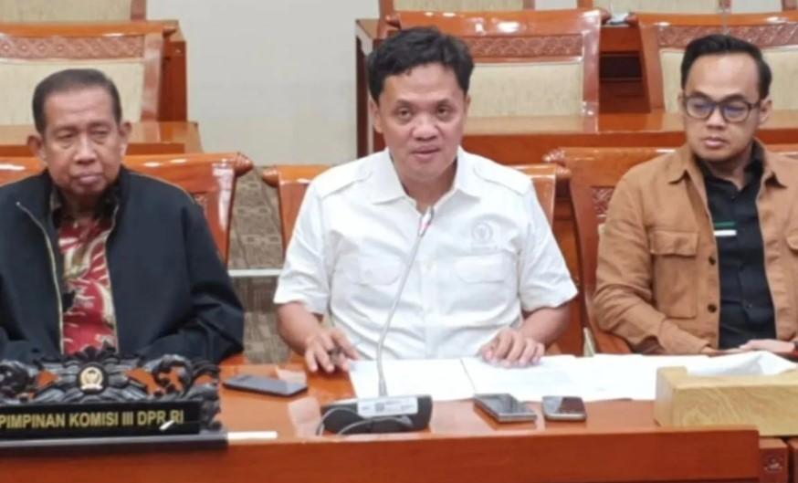 Ketua Komisi III DPR Persilakan Masyarakat Menginap di Gedung DPR untuk Pantau Revisi KUHAP