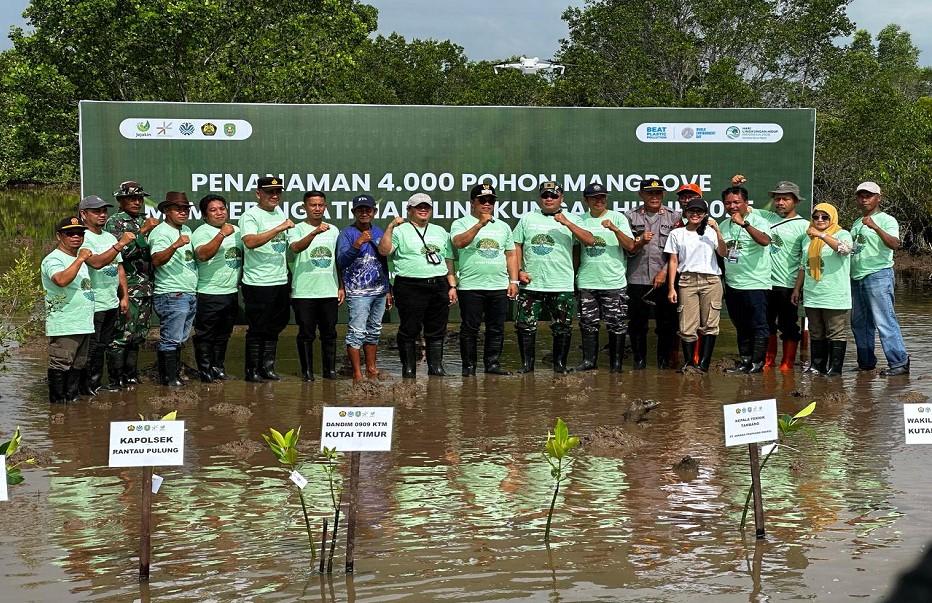 Arkara Energi dan Jejakin Tanam 4.000 Mangrove di Teluk Lingga, Gunakan Teknologi AI untuk Pantau Pemulihan Pesisir