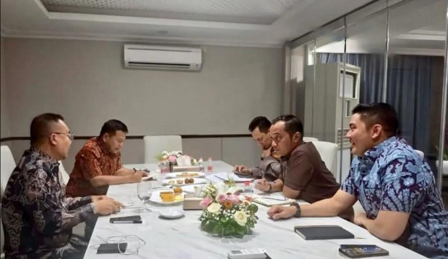 Seskab Gelar Rapat Politik-Keamanan Bersama Kapolri dan Kepala BIN, Bahas Program Prioritas Pemerintah