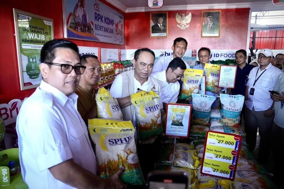 Menkop Budi Arie Tinjau Kesiapan Peluncuran 80 Ribu Unit Kopdes Merah Putih yang Akan Diresmikan Presiden Prabowo