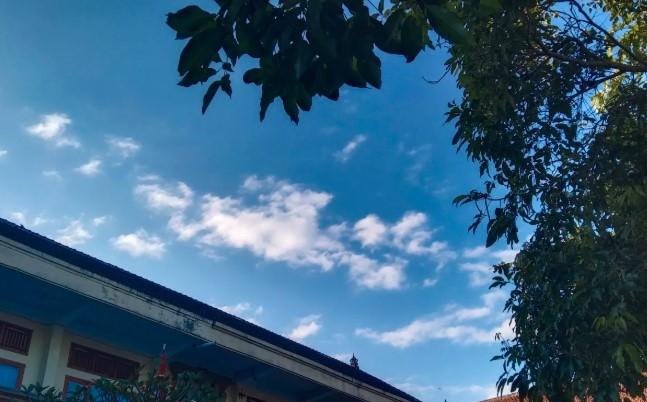 BMKG Prakirakan Cuaca Umumnya Berawan di Seluruh Indonesia pada Selasa, Sejumlah Kota Berpotensi Hujan
