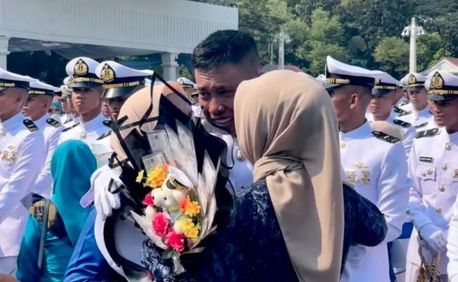 Presiden Prabowo Pimpin Pelantikan Perdana 2.000 Perwira Remaja TNI-Polri di Istana Merdeka