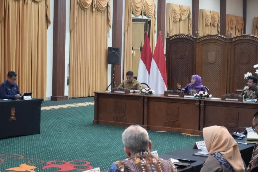 Gubernur Khofifah Pimpin Rapat Strategis Percepat Ekstensifikasi 70.000 Hektare Lahan Tebu di Jawa Timur