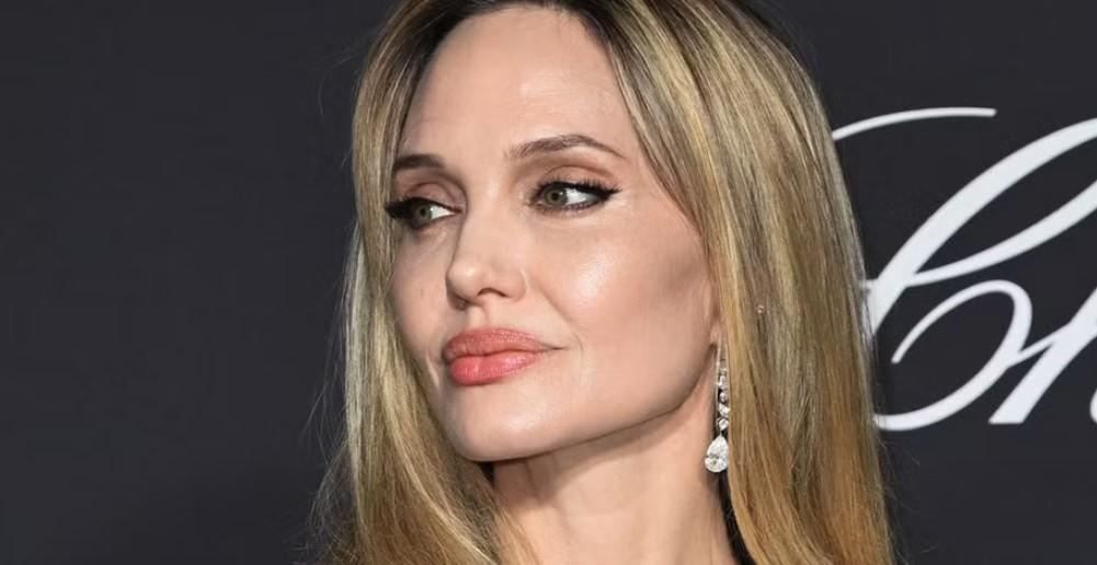 Film Aksi “Wanted” yang Dibintangi Angelina Jolie Kembali Populer di Netflix Setelah 16 Tahun