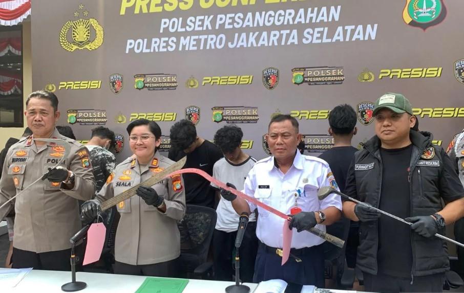 Polisi Tangkap 9 Pelaku Tawuran di Petukangan, Dua Dewasa Jadi Tersangka dan Tujuh Anak Diproses Hukum