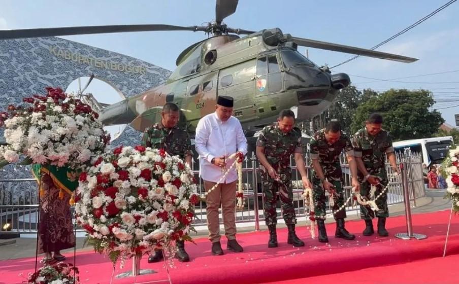 Panglima TNI dan Bupati Bogor Resmikan Monumen Helikopter Puma SA 330 sebagai Simbol Pengabdian TNI AU