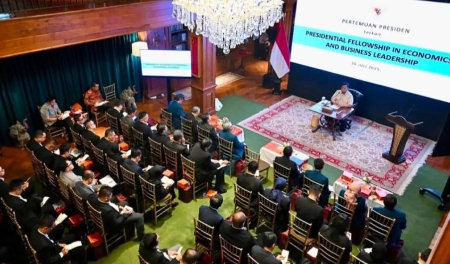 Presiden Prabowo Gelar Diskusi Maraton dengan 82 Profesional Muda Bahas Masa Depan Ekonomi dan Teknologi Indonesia