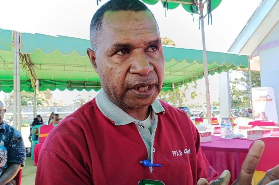 Yokin Lokobal Dorong Penggunaan Noken di Kantor dan Sekolah demi Pelestarian Budaya Papua