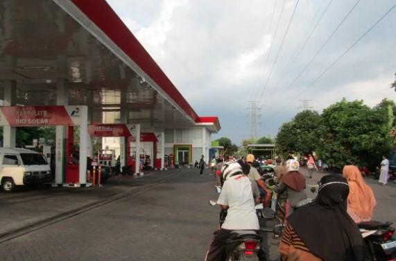 Distribusi BBM dan Elpiji di Jember Tersendat akibat Penutupan Jalur Gumitir, Pemkab dan Pertamina Ambil Langkah Cepat