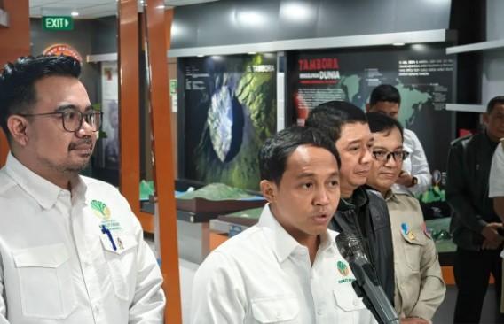 Menteri Kehutanan Pertimbangkan Rilis Rutin Daftar Tersangka Karhutla untuk Dorong Transparansi dan Efek Jera