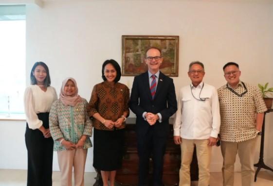 Indonesia-Inggris Bahas Peluang dan Perlindungan Pekerja Migran Terampil, Fokus pada Sektor Kesehatan dan Edukasi