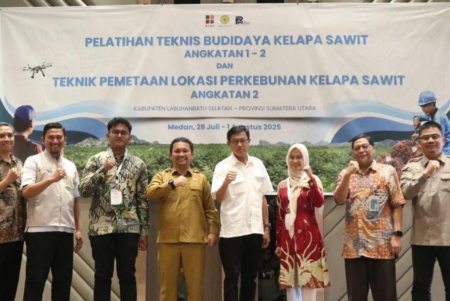 RPN, BPDP, dan Ditjenbun Latih 96 Petani Labusel Tingkatkan Kompetensi Budidaya dan Pemetaan Sawit