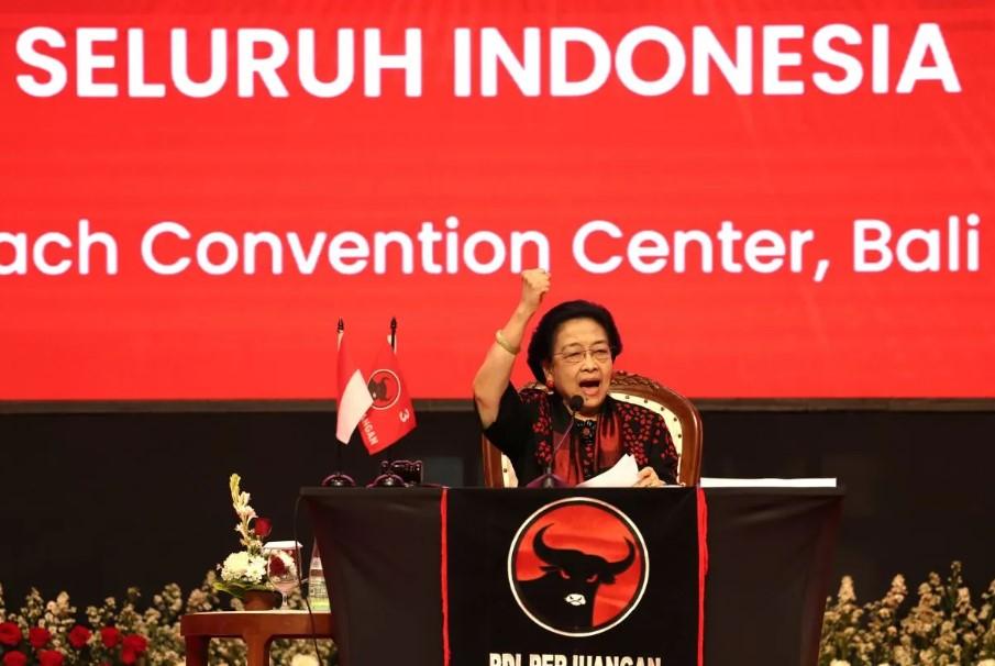 Megawati Tekankan Soliditas dan Gotong Royong dalam Bimtek Fraksi PDIP di Bali