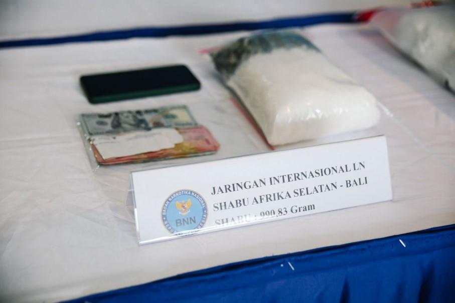 Bea Cukai dan BNNP Bali Gagalkan Dua Jaringan Narkotika Internasional Brasil dan Afrika Selatan di Bandara Ngurah Rai