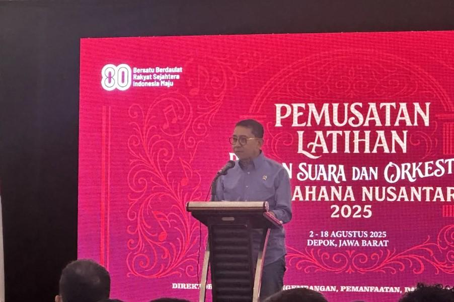 Menteri Fadli Zon Imbau Masyarakat Fokus Kibarkan Merah Putih, Bukan Bendera Anime One Piece