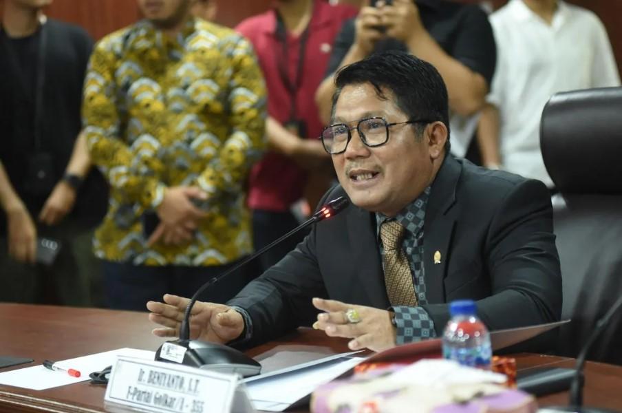 DPR dan Menteri ESDM Dorong Aktivasi Sumur Minyak Rakyat Demi Ekonomi Daerah dan Ketahanan Energi