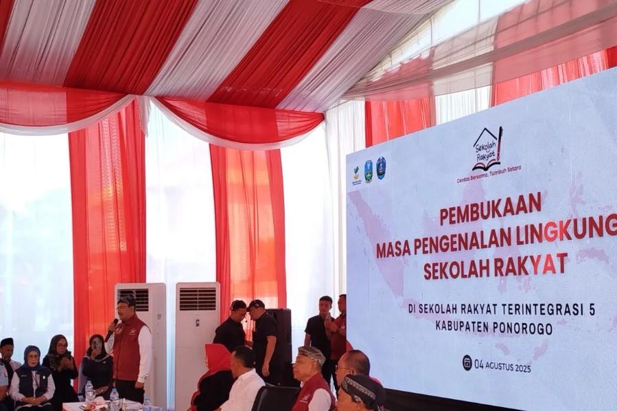 Mensos Janjikan Laptop untuk Seluruh Siswa Sekolah Rakyat Ponorogo, Target 159 Sekolah Aktif di Akhir 2025