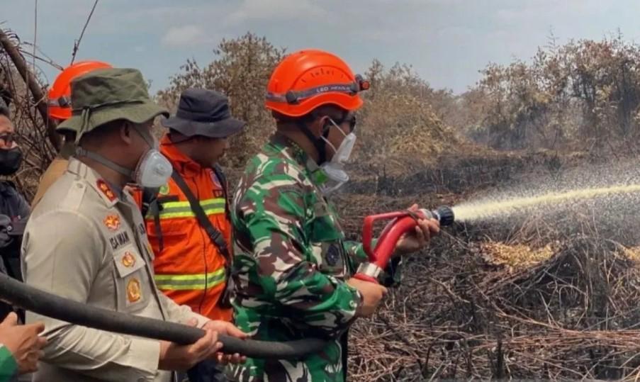 Kodam I Bukit Barisan Kerahkan 920 Prajurit untuk Tangani Karhutla di Riau