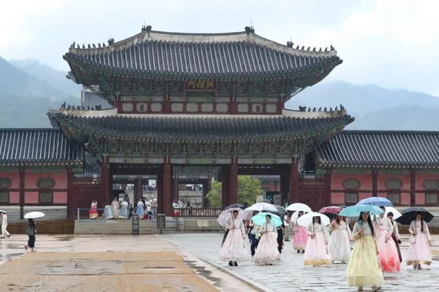 Korea Selatan Bebaskan Visa untuk Rombongan Turis China Mulai September 2025