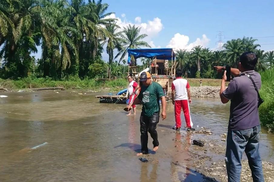 Penambang Emas Ilegal Ditangkap di Bantaran Sungai Sibinail, Pasaman