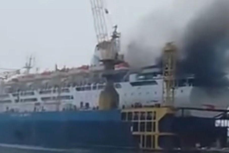Kebakaran Kapal Dorolonda di Pelabuhan Tanjung Priok, Tidak Ada Penumpang di Dalamnya