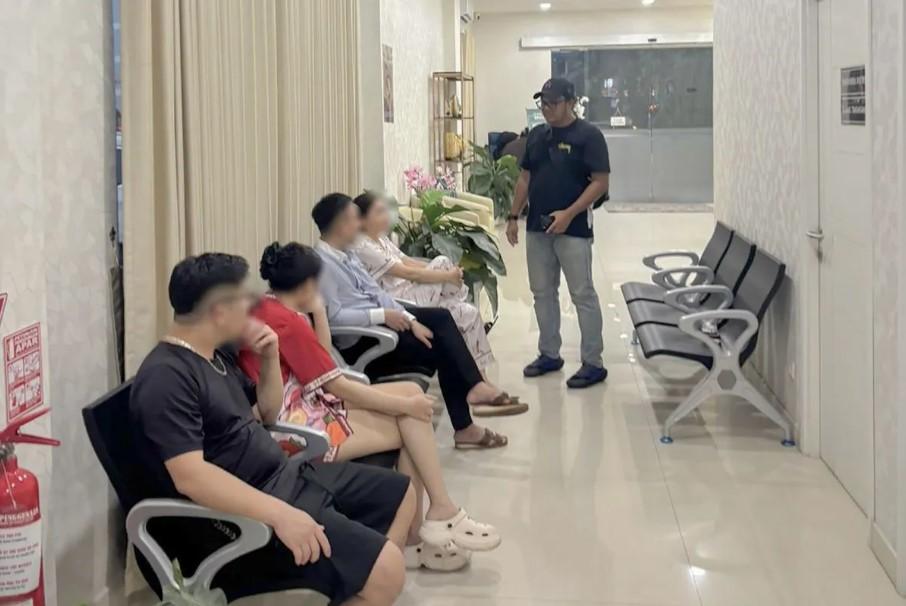 Deportasi 11 Warga Vietnam dari Klinik Kecantikan di PIK, Imigrasi Ungkap Aksi Tidak Kooperatif