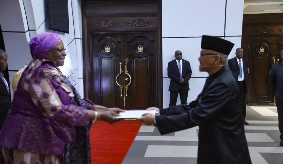 Dubes Mirza Nurhidayat Resmi Bertugas di Namibia, Fokus Perkuat Kerja Sama Multisektor