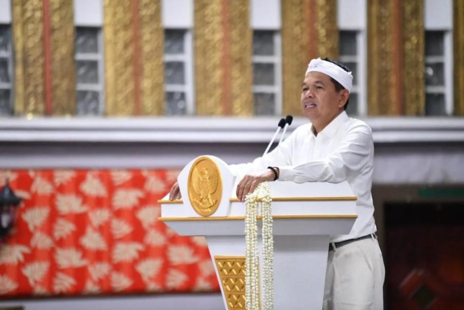Gubernur Jabar Dedi Mulyadi Tegaskan APBD Perubahan 2025 Harus Beri Manfaat Nyata
