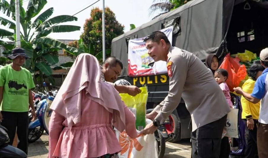 Gerakan Pangan Murah Polres Metro Jakarta Timur Sukses Jual 15 Ton Beras dalam Sehari