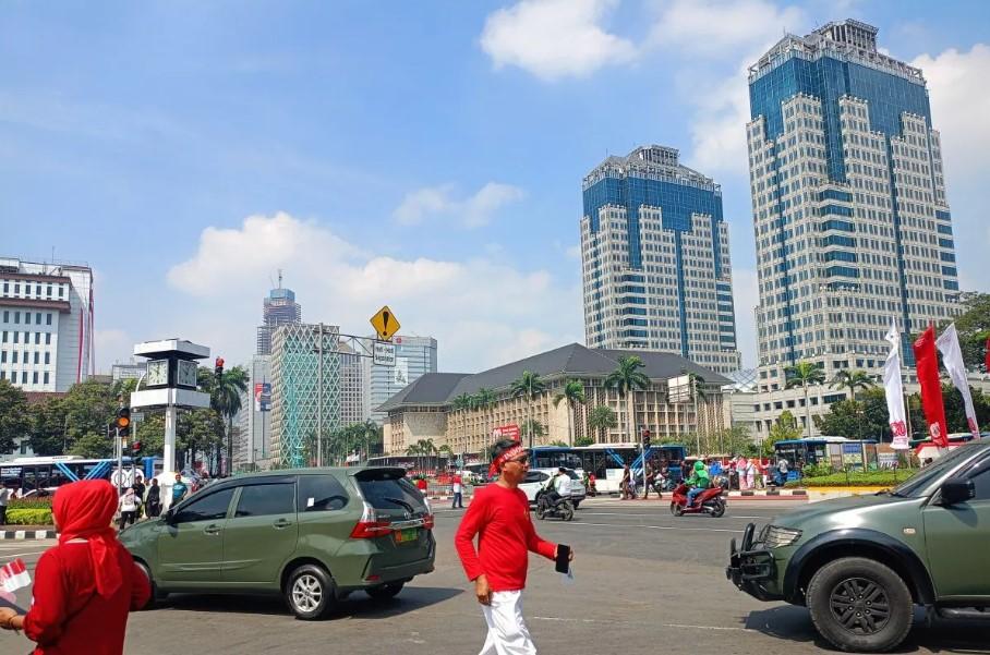 Lalu Lintas Patung Kuda Kembali Normal Usai Kirab Bendera Merah Putih HUT ke-80 RI