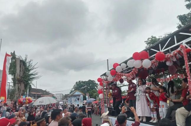 Pawai Pembangunan HUT ke-80 RI di Jambi Libatkan 119 Kelompok, Tampilkan Inovasi dan Semangat Persatuan